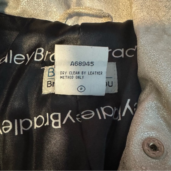 Women's Vintage Leather Jacket | Good Vintage Condition - Picture 13 of 13